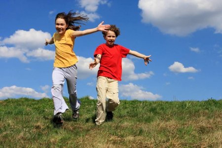 Игры на свежем воздухе - лучшее развлечение для детей